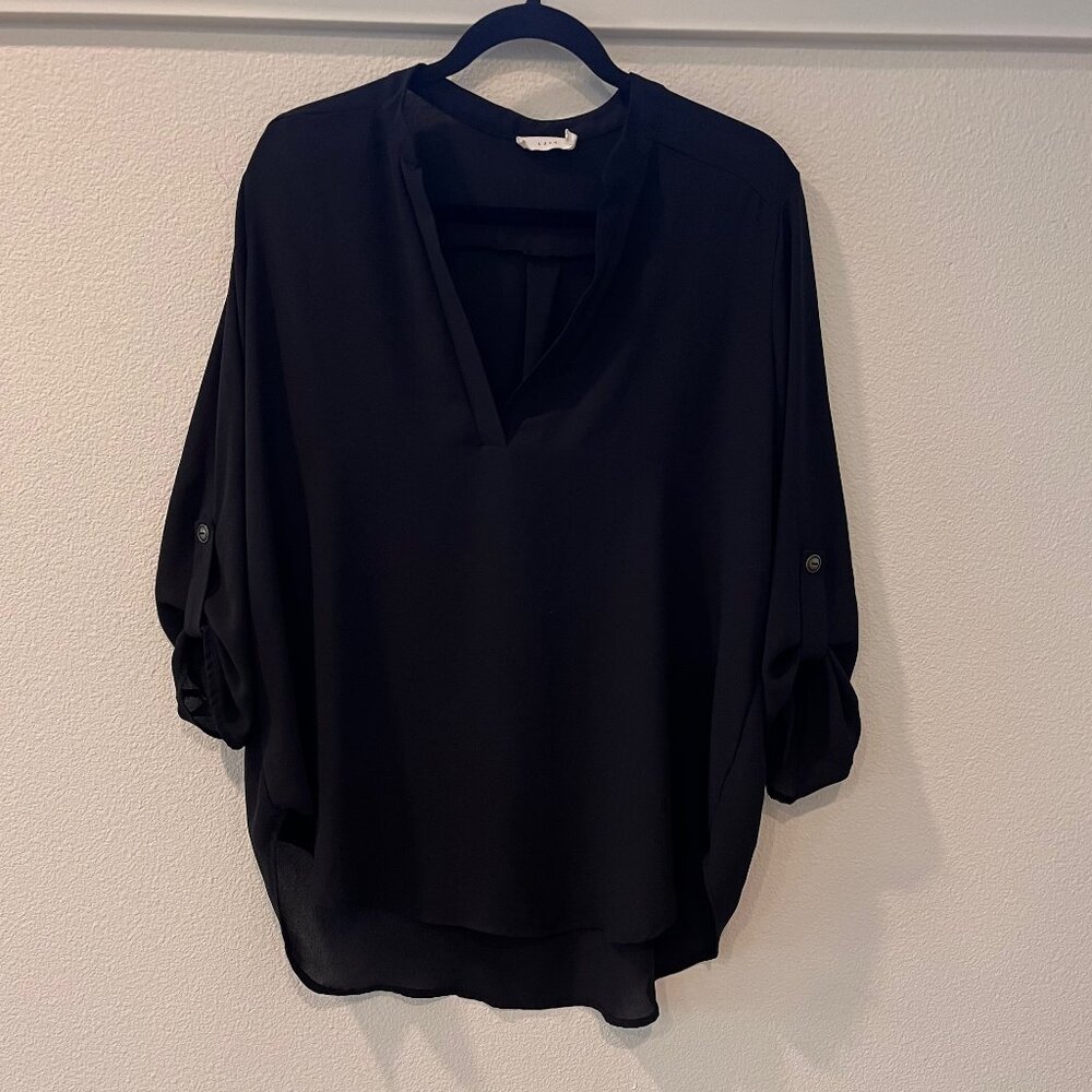 Lush V-Neck 3/4 Sleeve Blouse